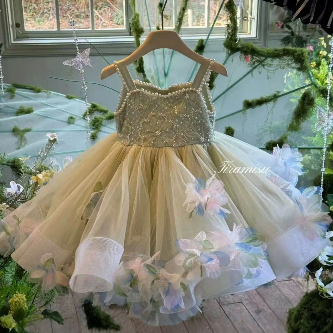 2026 Summer Girls Floral Princess Dress Fairy Green Wonderland Lolita Tutu Dress Birthday Party Formal Gown for Little Girls
2026 Summer Girls Floral Princess Dress Fairy Green Wonderland Lolita Tutu Dress Birthday Party Formal Gown for Little Girls