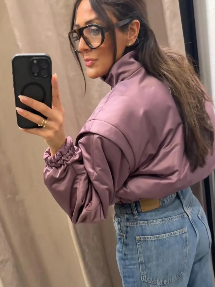 Женская укороченная куртка-бомбер свободного кроя с воротником-стойкой и длинными рукавами, новинка 2026 года, повседневная верхняя одежда для женщин
Женская укороченная куртка-бомбер свободного кроя с воротником-стойкой и длинными рукавами, новинка 2026 года, повседневная верхняя одежда для женщин