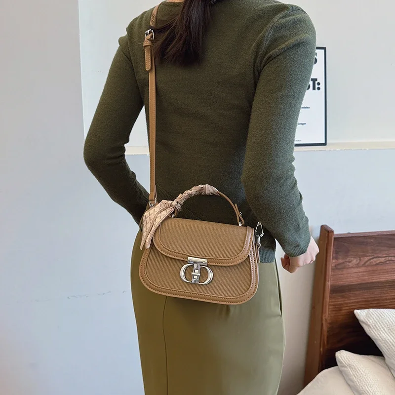 Роскошная дизайнерская кожаная сумка через плечо для женщин, элегантная сумка через плечо, женская сумка-тоут, классическая модная сумка 
Роскошная дизайнерская кожаная сумка через плечо для женщин, элегантная сумка через плечо, женская сумка-тоут, классическая модная сумка