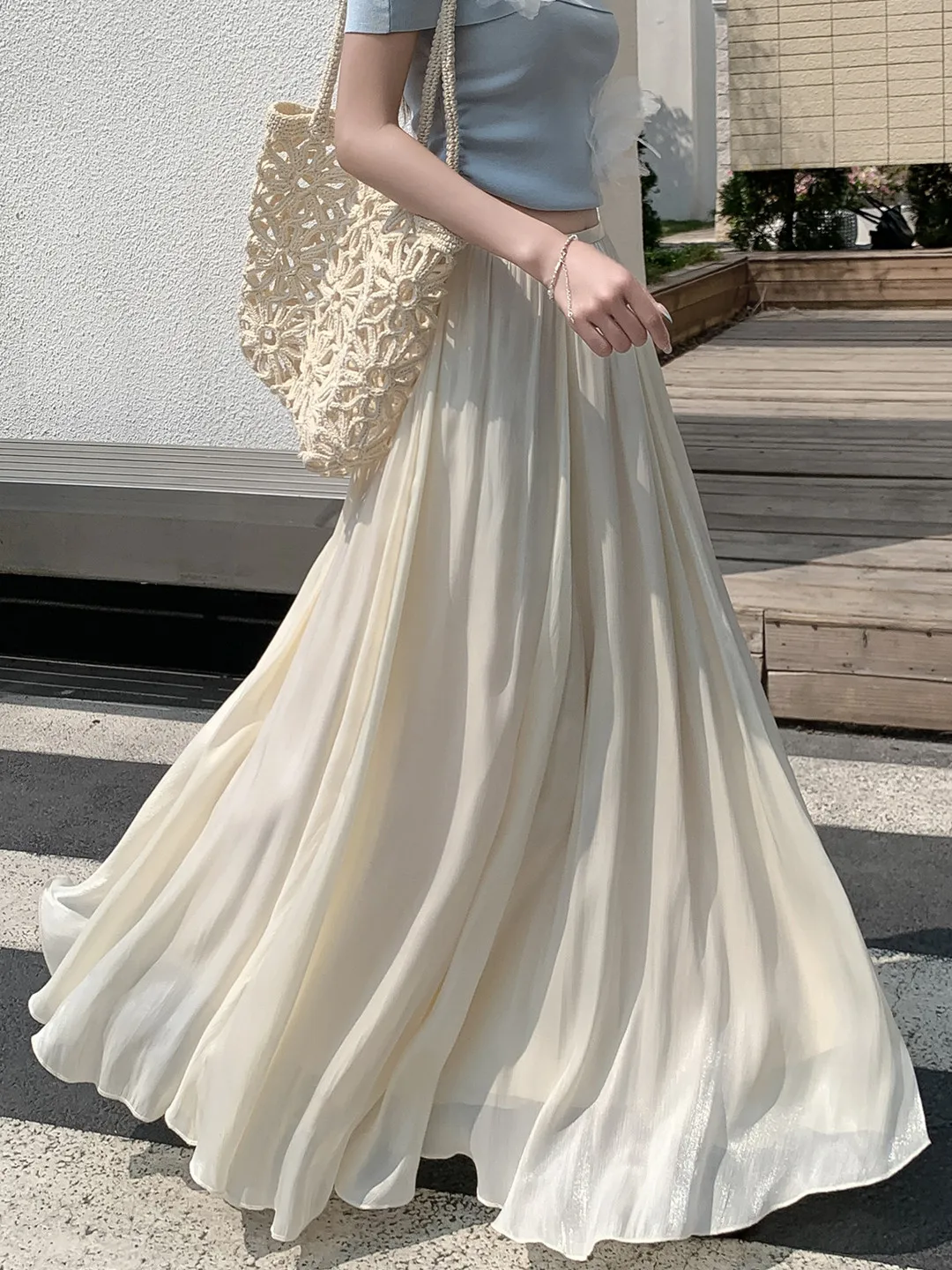 Stunning Beautiful Flowing Gown Skirt Luxury High Waist A-Line Midi Skirt Women Summer Open Cardigan Draped Fairy Tale Skirt
Stunning Beautiful Flowing Gown Skirt Luxury High Waist A-Line Midi Skirt Women Summer Open Cardigan Draped Fairy Tale Skirt