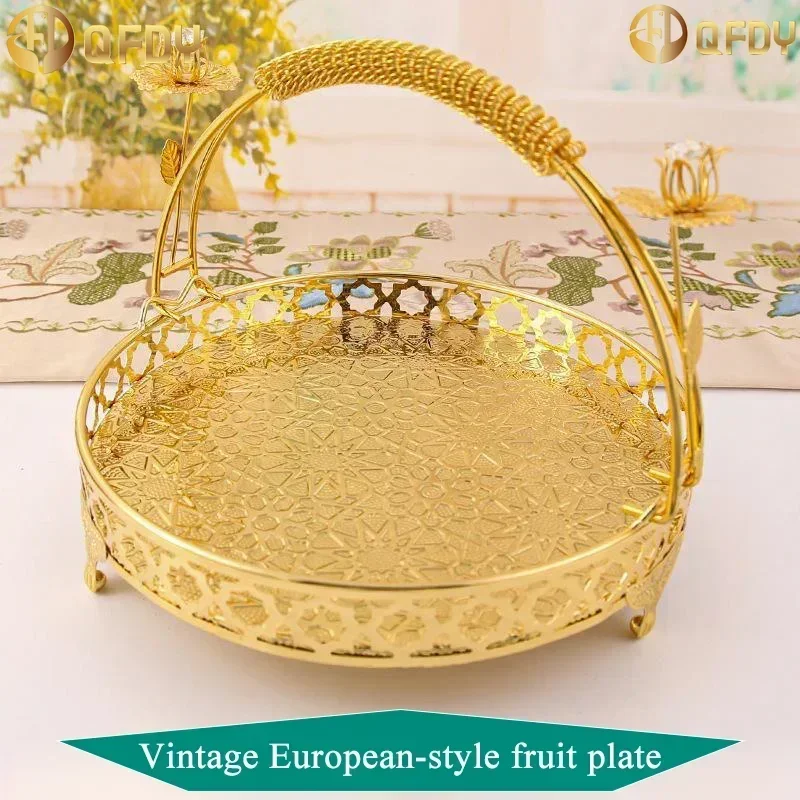 Fashionable and creative cake plate decoration,European retro fruit plate, high-end circular plate, multi-layer fruit basket
Fashionable and creative cake plate decoration,European retro fruit plate, high-end circular plate, multi-layer fruit basket