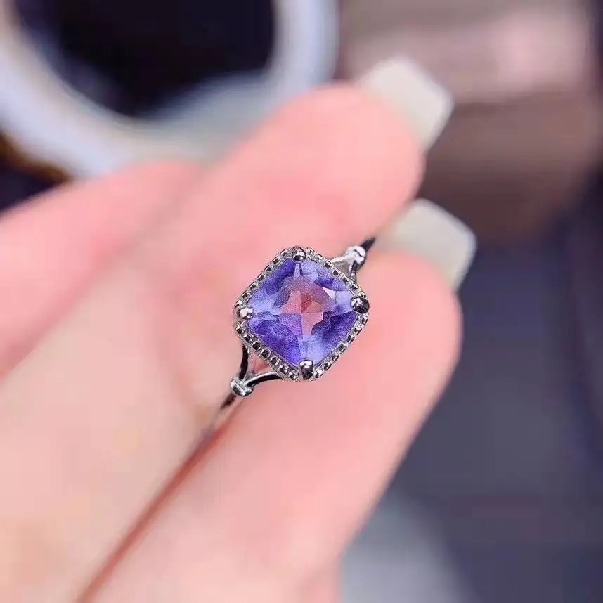 Lavender purple diamond ring simple princess square diamond into blue diamond open colored treasure ring
Lavender purple diamond ring simple princess square diamond into blue diamond open colored treasure ring