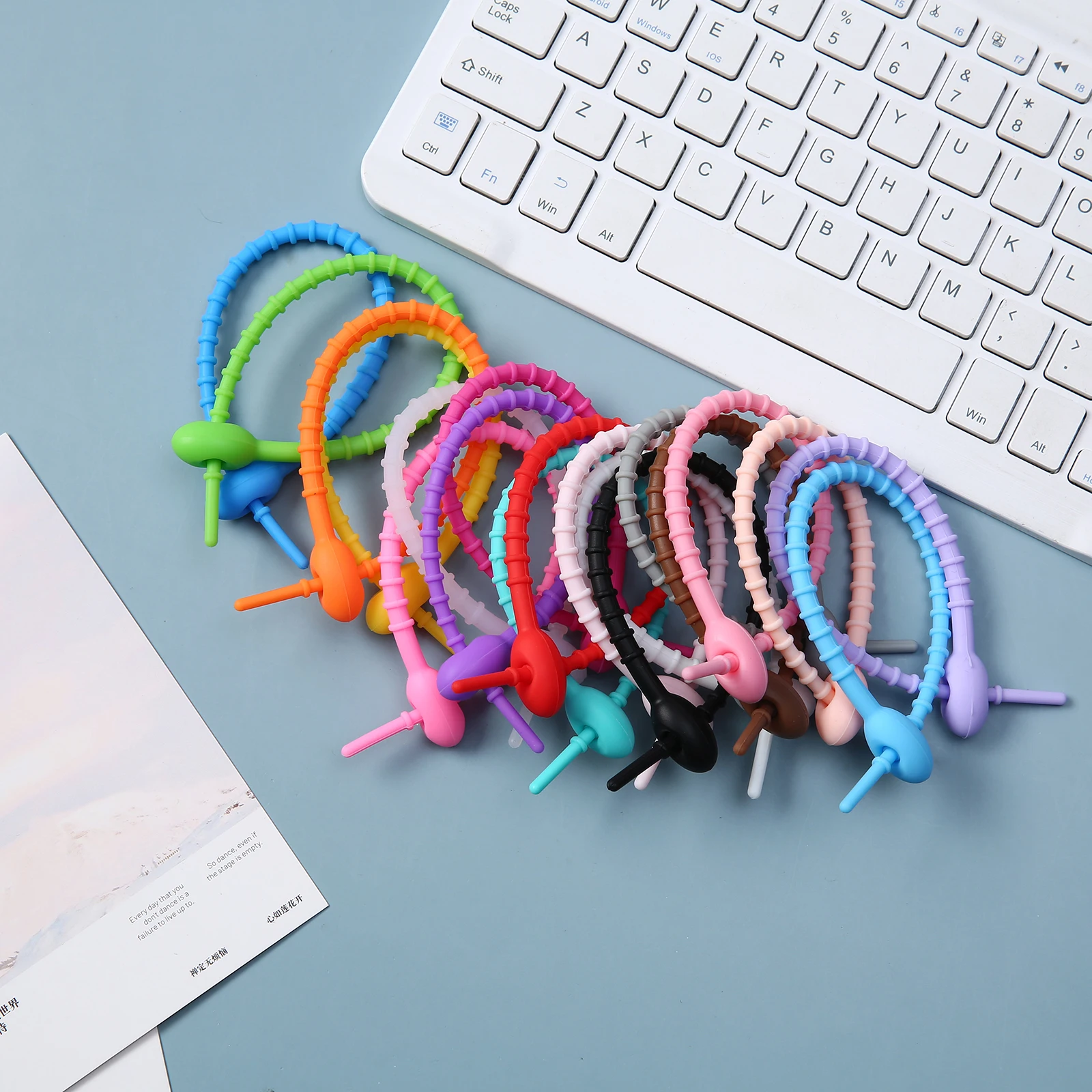 1/5/10/20/50pcs Sweet Candy Colorful Silicone rubber Keychain Tag Rope Gadget Ring For Jewelry DIY Production Accessorie
1/5/10/20/50pcs Sweet Candy Colorful Silicone rubber Keychain Tag Rope Gadget Ring For Jewelry DIY Production Accessorie