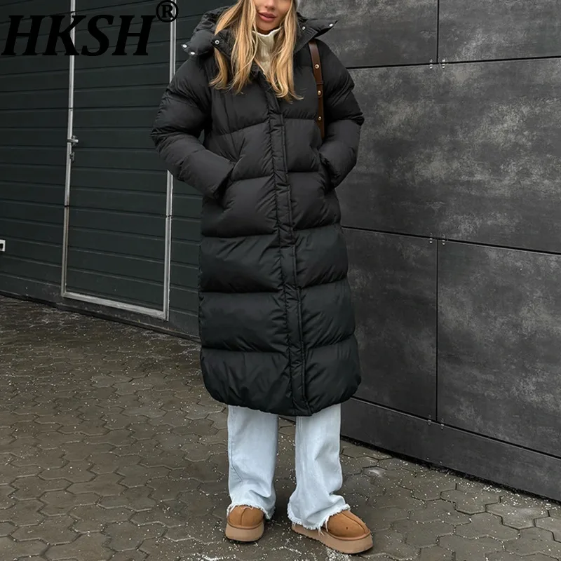 HKSH Новое зимнее женское длинное пальто с хлопковой подкладкой, однотонное пальто с капюшоном и карманами на молнии, элегантные универсальные ветрозащитные теплые куртки HK17577
HKSH Новое зимнее женское длинное пальто с хлопковой подкладкой, однотонное пальто с капюшоном и карманами на молнии, элегантные универсальные ветрозащитные теплые куртки HK17577