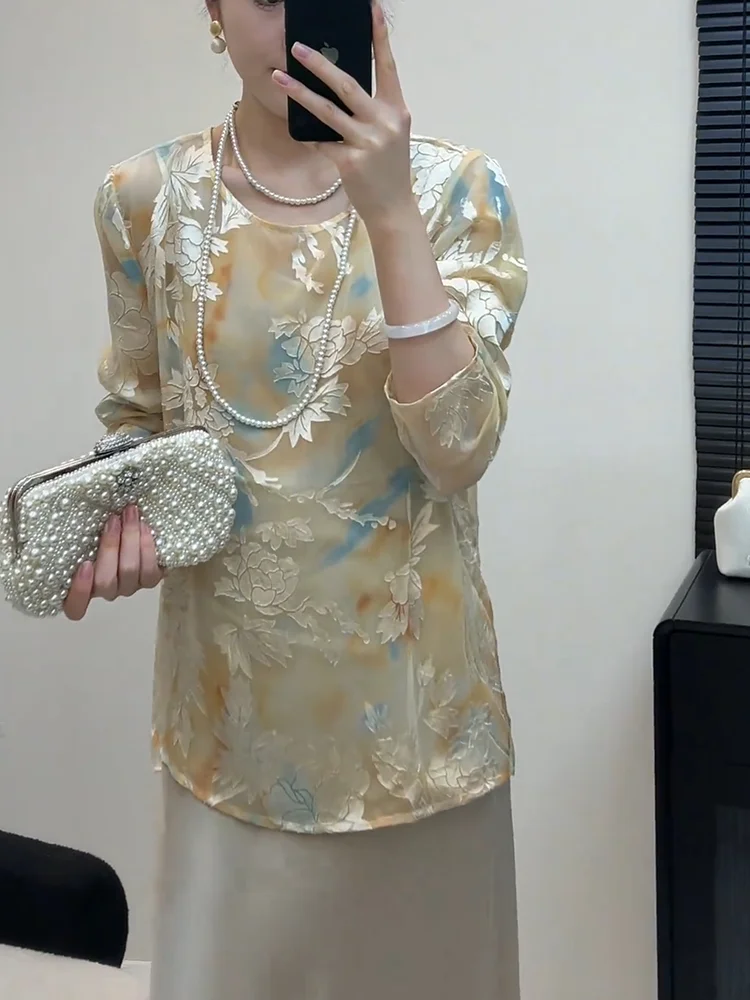 Летний комплект 2025: Топ с принтом большого размера, облегающий, корейский стиль, для повседневной носки, с высокой талией, и длинные брюки прямоугольного кроя...
Летний комплект 2025: Топ с принтом большого размера, облегающий, корейский стиль, для повседневной носки, с высокой талией, и длинные брюки прямоугольного кроя...