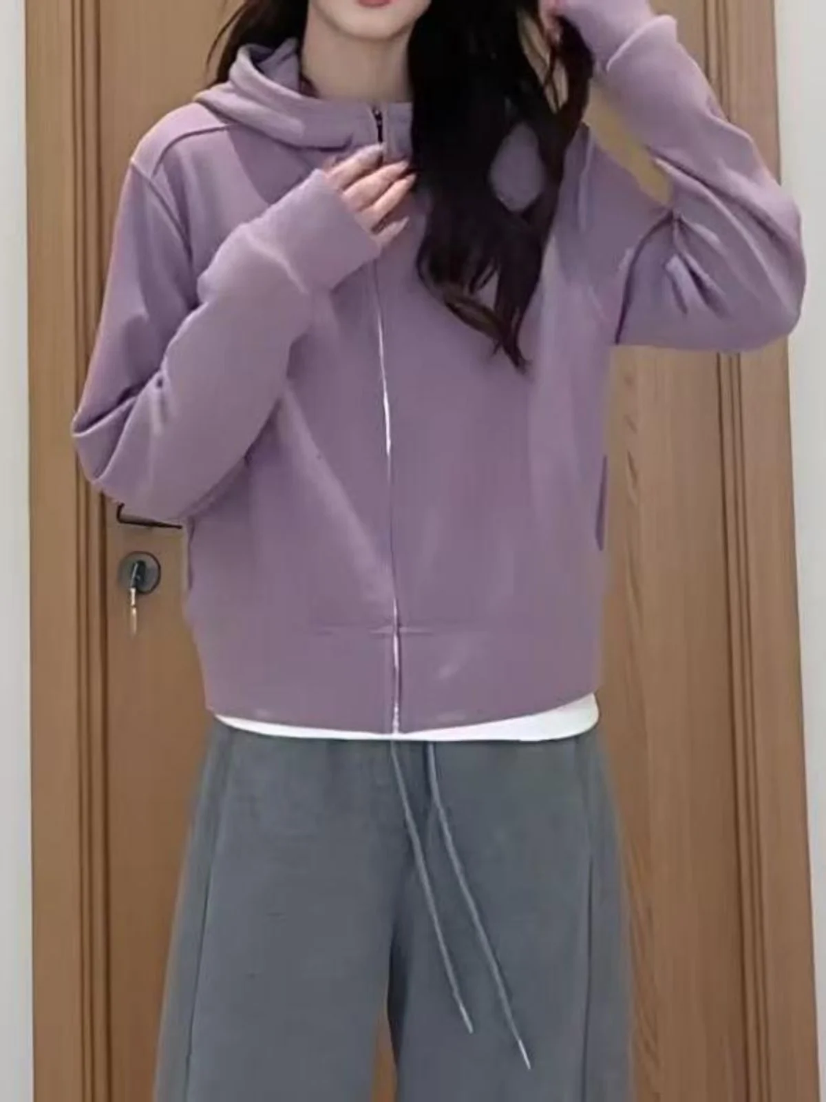 plus Size Fleece Lined Hoodie Jacket Women Spring Loose Fit Inner Outer Wear Slimming Concealing Small Top Korean Style
plus Size Fleece Lined Hoodie Jacket Women Spring Loose Fit Inner Outer Wear Slimming Concealing Small Top Korean Style