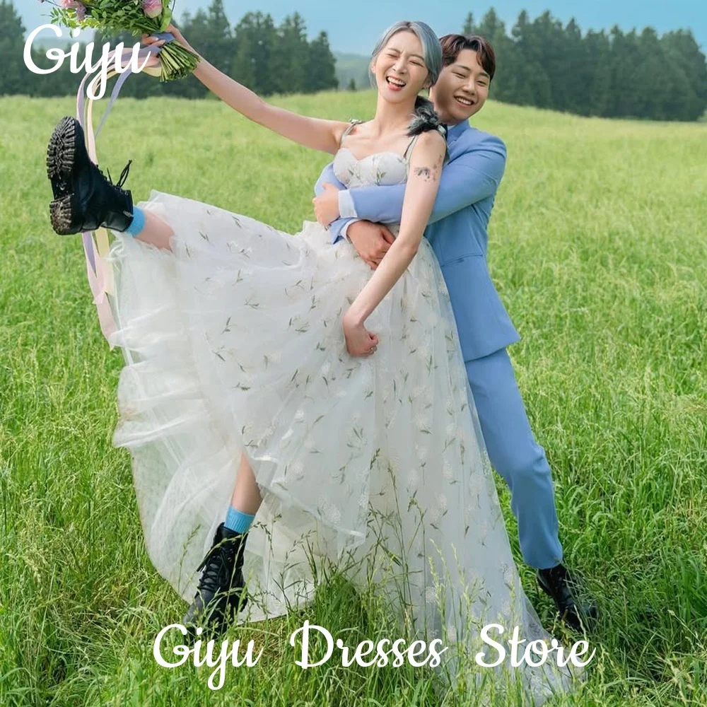 Giyu Elegant Floral Lace Wedding Party Dresses A-line Spaghetti Strap Fresh Korea Photoshoot Pleat Customized 2025 Evening Gowns
Giyu Elegant Floral Lace Wedding Party Dresses A-line Spaghetti Strap Fresh Korea Photoshoot Pleat Customized 2025 Evening Gowns