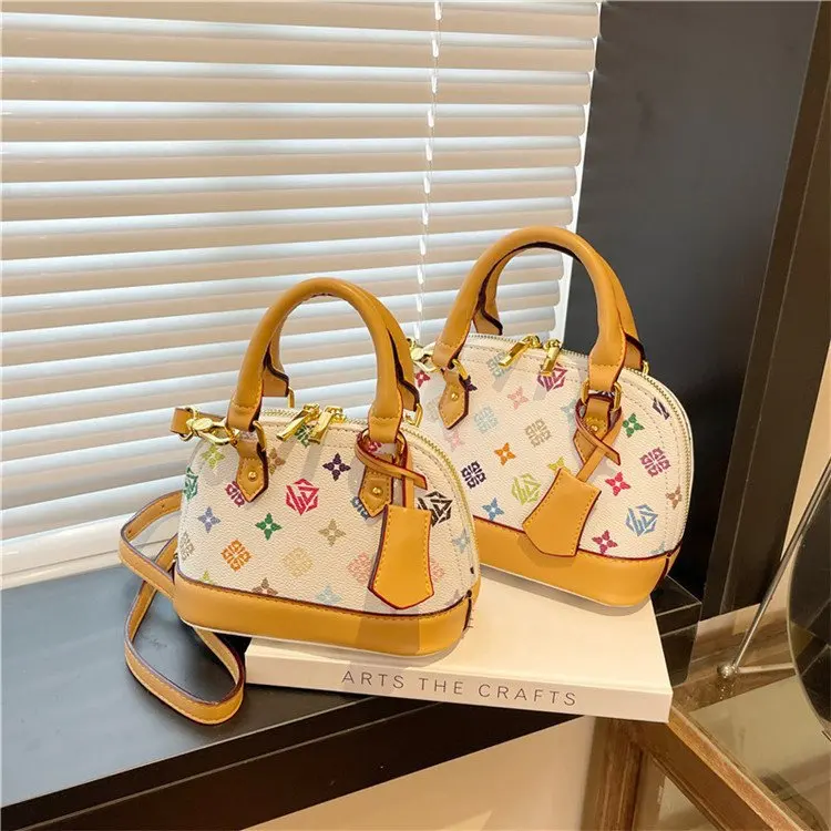 2025 New Vintage Monogram Shell Handheld Bag - Women's Luxury Niche High-End Shoulder/Crossbody Bag
2025 New Vintage Monogram Shell Handheld Bag - Women's Luxury Niche High-End Shoulder/Crossbody Bag