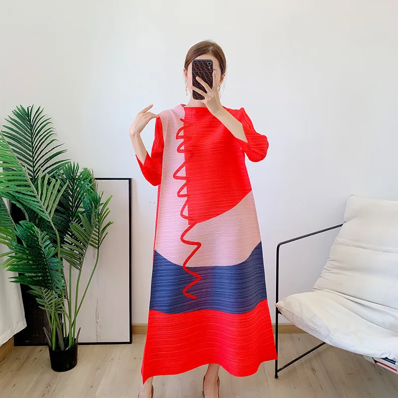 2022 New Pleated Autumn Pleated Temperament Organ Large Size Heavy Industry Women Slim Down Pleated Dress
2022 New Pleated Autumn Pleated Temperament Organ Large Size Heavy Industry Women Slim Down Pleated Dress