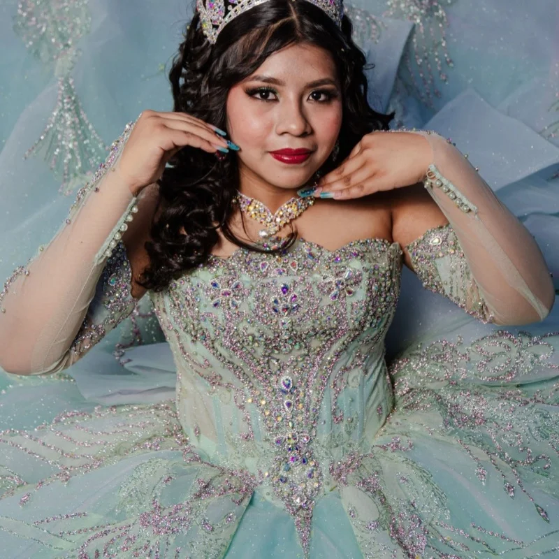 Shiny Mint Green Quinceanera Dress off-shoulder Sequins Crystal Decal Long tail Big Bow vestidos de 15 Quinceanera Customize
Shiny Mint Green Quinceanera Dress off-shoulder Sequins Crystal Decal Long tail Big Bow vestidos de 15 Quinceanera Customize
