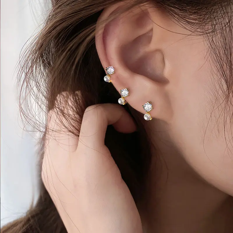 New Gold Color Pearl Zircon Small Hoop Earrings Womern Korean Copper 6/8/10mm Piercing Earring Fashion Wedding Jewelry
New Gold Color Pearl Zircon Small Hoop Earrings Womern Korean Copper 6/8/10mm Piercing Earring Fashion Wedding Jewelry