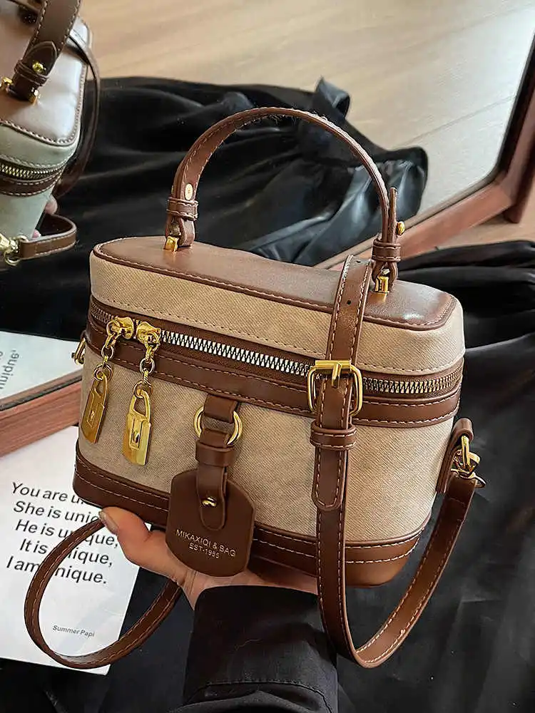 2025 New Women Crossbody Bags High-Grade Sense Soft Leather Mini Box Square Bag Lady Fashion Phone Coin Purse
2025 New Women Crossbody Bags High-Grade Sense Soft Leather Mini Box Square Bag Lady Fashion Phone Coin Purse