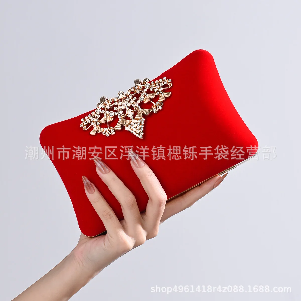 Diamond Dinner Bag Clutch Bag Premium Ladies Velvet Banquet Bag Cheongsam Dress Party Handbag
Diamond Dinner Bag Clutch Bag Premium Ladies Velvet Banquet Bag Cheongsam Dress Party Handbag