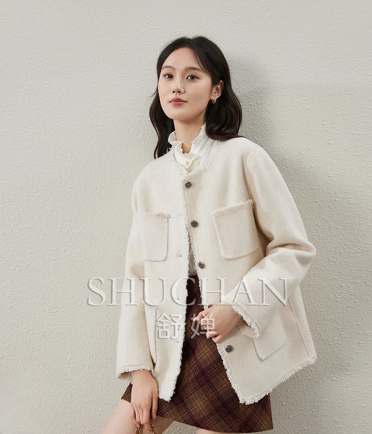 Tassel High-count Wool Blend, Round Neck Medium and Long Tweed Coat Women Casacos Femininos Inverno 2024
Tassel High-count Wool Blend, Round Neck Medium and Long Tweed Coat Women Casacos Femininos Inverno 2024
