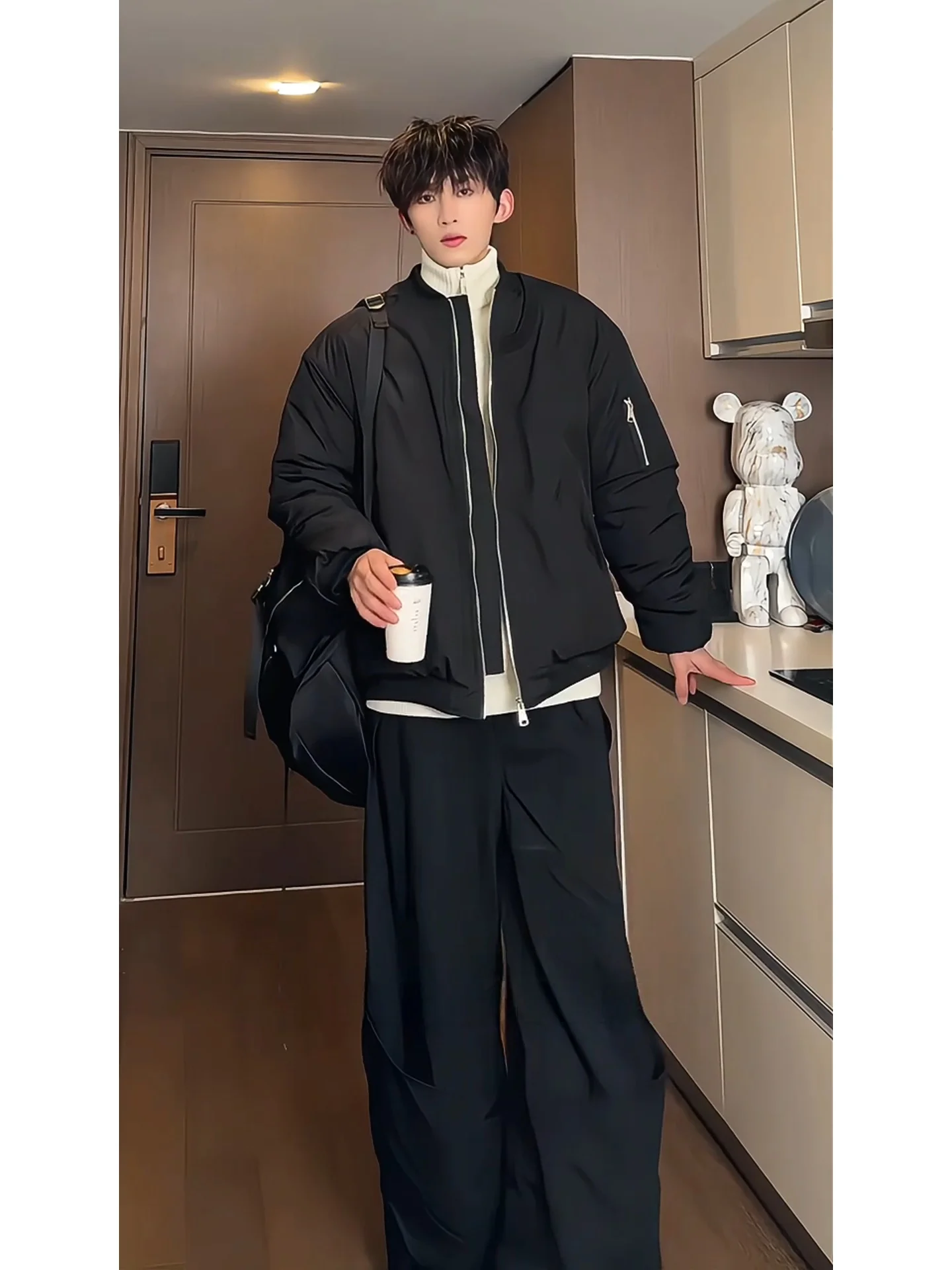 Мужская осенне-зимняя куртка American Sle MA Pilot Jaet с хлопковым наполнителем, теплая, из высококачественного хлопка, модный бренд Haome
Мужская осенне-зимняя куртка American Sle MA Pilot Jaet с хлопковым наполнителем, теплая, из высококачественного хлопка, модный бренд Haome