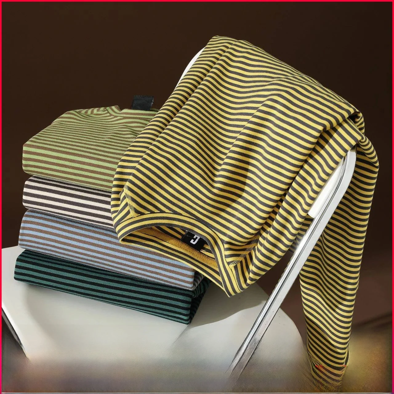 Nordic Sle Men's Long Sve round Ne Stripe T-irt Casual Faionable Warm Sweatirt Autumn Winter Versatile Basic Fit
Nordic Sle Men's Long Sve round Ne Stripe T-irt Casual Faionable Warm Sweatirt Autumn Winter Versatile Basic Fit