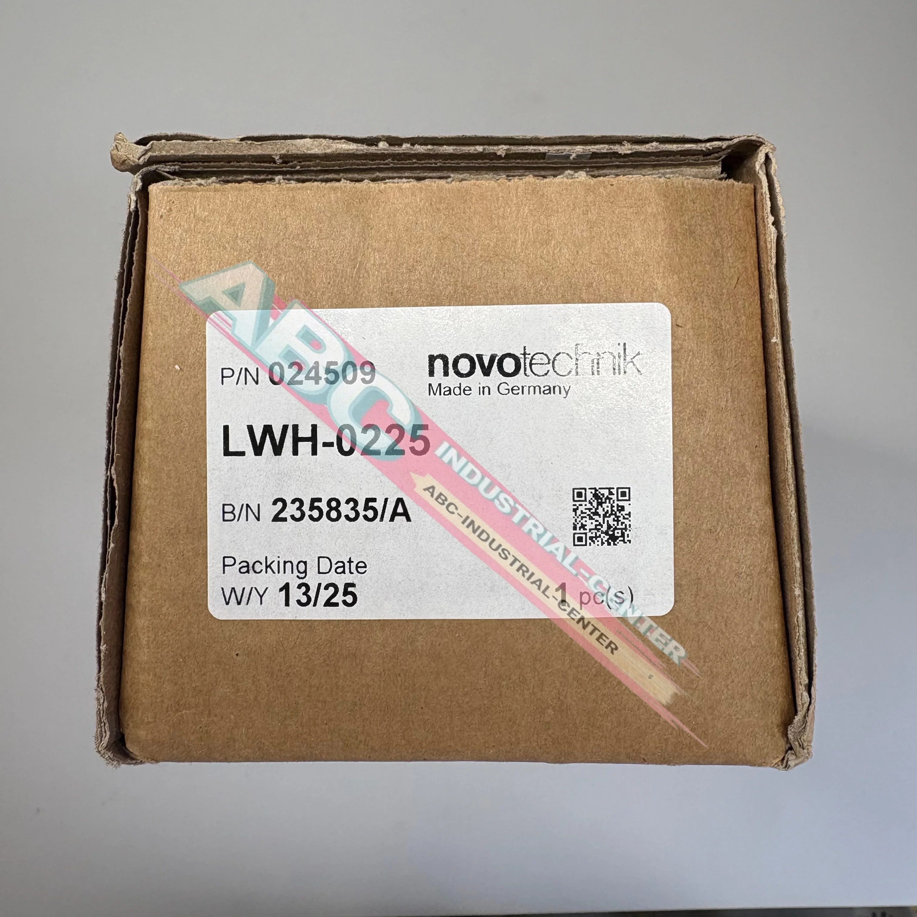 LWH-0225 Position Transducer100%NEW
LWH-0225 Position Transducer100%NEW