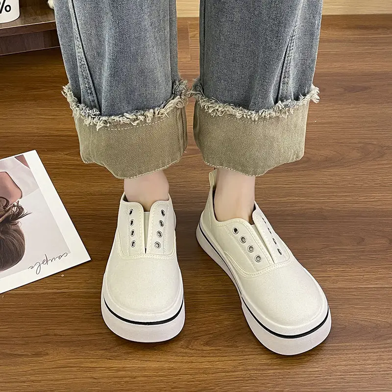 Popular Thick Soled Female sneakers Round Toe Elastic lady's tennis Shoes Woman Casual Canvas Versatile Shoes Breathable Loafers
Popular Thick Soled Female sneakers Round Toe Elastic lady's tennis Shoes Woman Casual Canvas Versatile Shoes Breathable Loafers