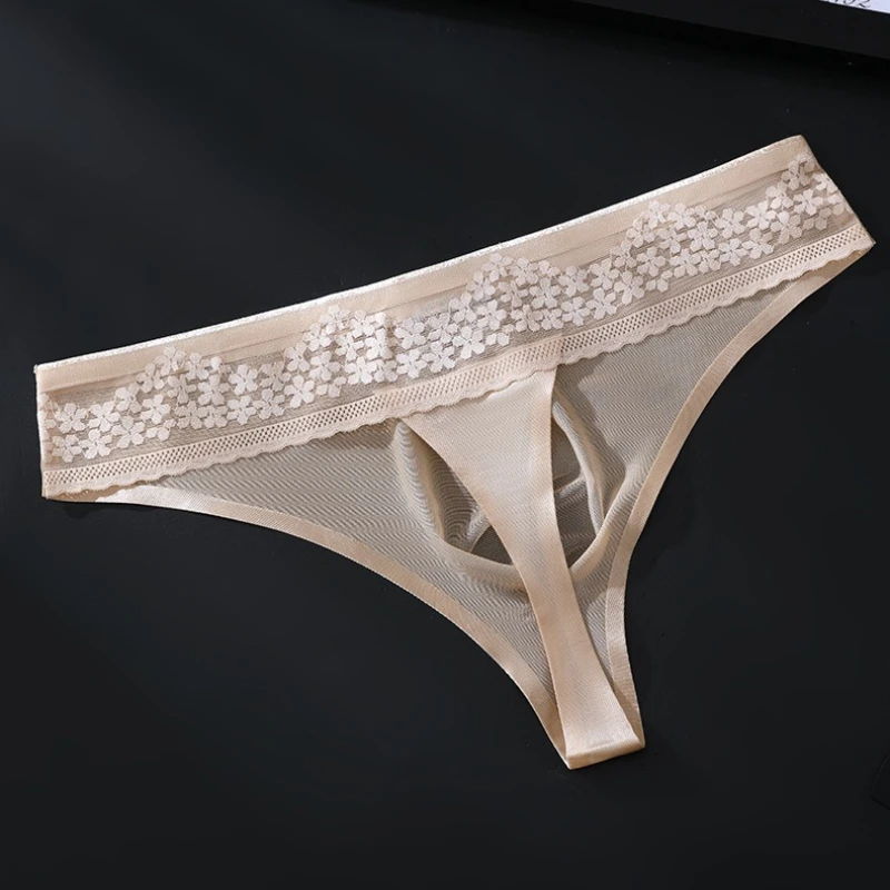 Новые мужские трусы-стринги с кружевом, бесшовные, из ледяного шелка, дышащие, эротическое мужское белье
Новые мужские трусы-стринги с кружевом, бесшовные, из ледяного шелка, дышащие, эротическое мужское белье