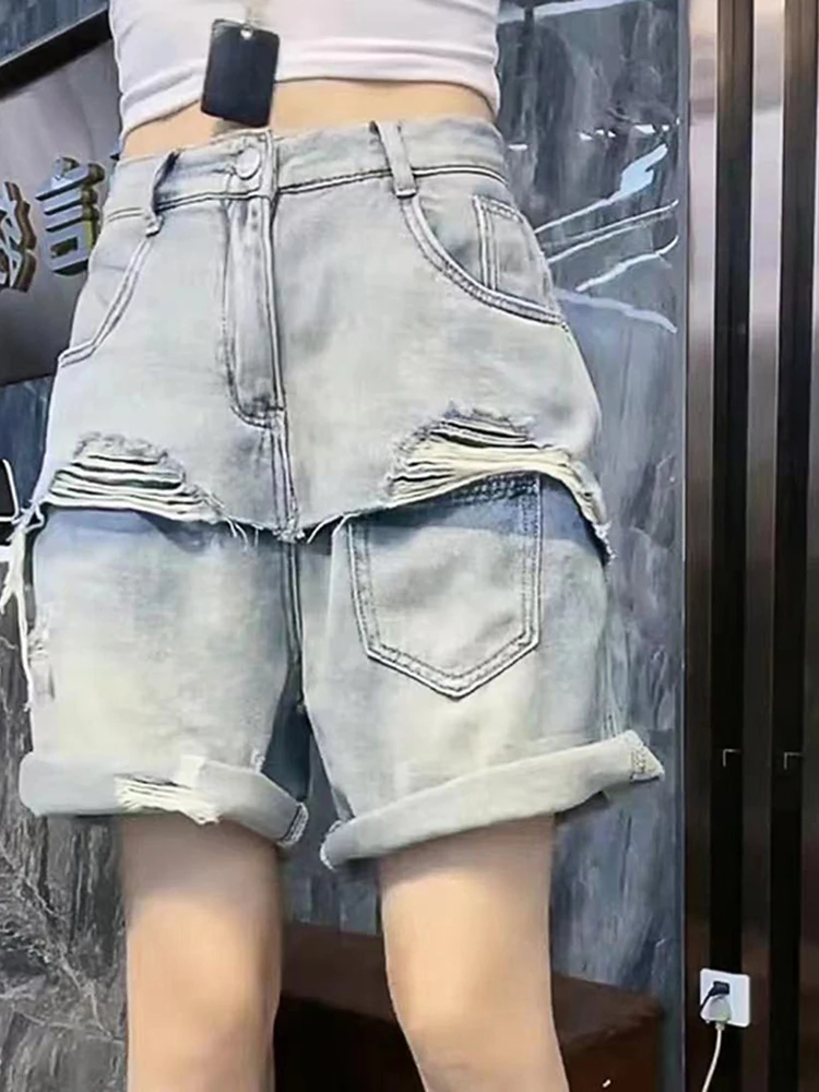 High waisted ripped straight leg denim shorts women summer 2025 new style slimming loose and wide leg five quarter pants
High waisted ripped straight leg denim shorts women summer 2025 new style slimming loose and wide leg five quarter pants