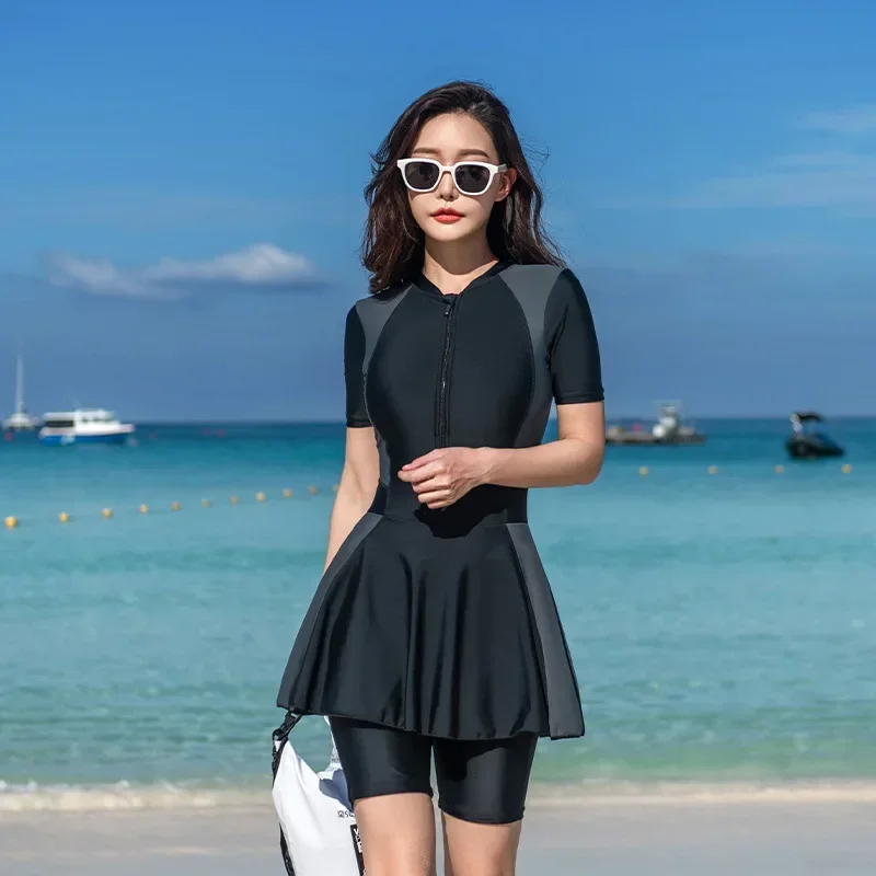 Plus Size Surfing One Piece Swimsuit Sleeveless Slimming Sports Swimwear Korean Style Beach Vacation Cover up Dress
Plus Size Surfing One Piece Swimsuit Sleeveless Slimming Sports Swimwear Korean Style Beach Vacation Cover up Dress