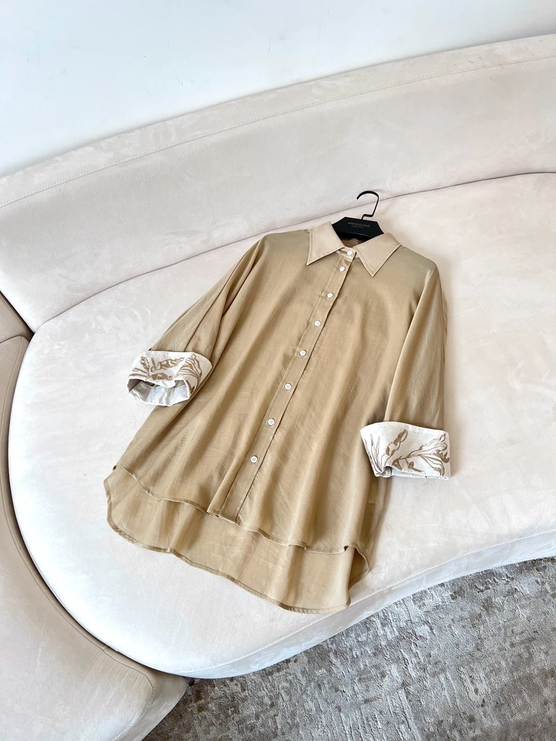 Lightweight irt Single Button Casual Loose Ruche Sve Long Sve Collar Stitchwork Silk Feeling Leisurely Simplicit...
Lightweight irt Single Button Casual Loose Ruche Sve Long Sve Collar Stitchwork Silk Feeling Leisurely Simplicit...