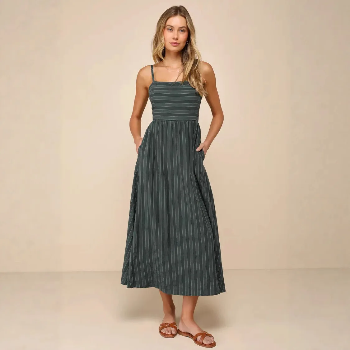 2026 Summer Women's Daily Versatile Striped Strap Bareback Dress for Women
2026 Summer Women's Daily Versatile Striped Strap Bareback Dress for Women