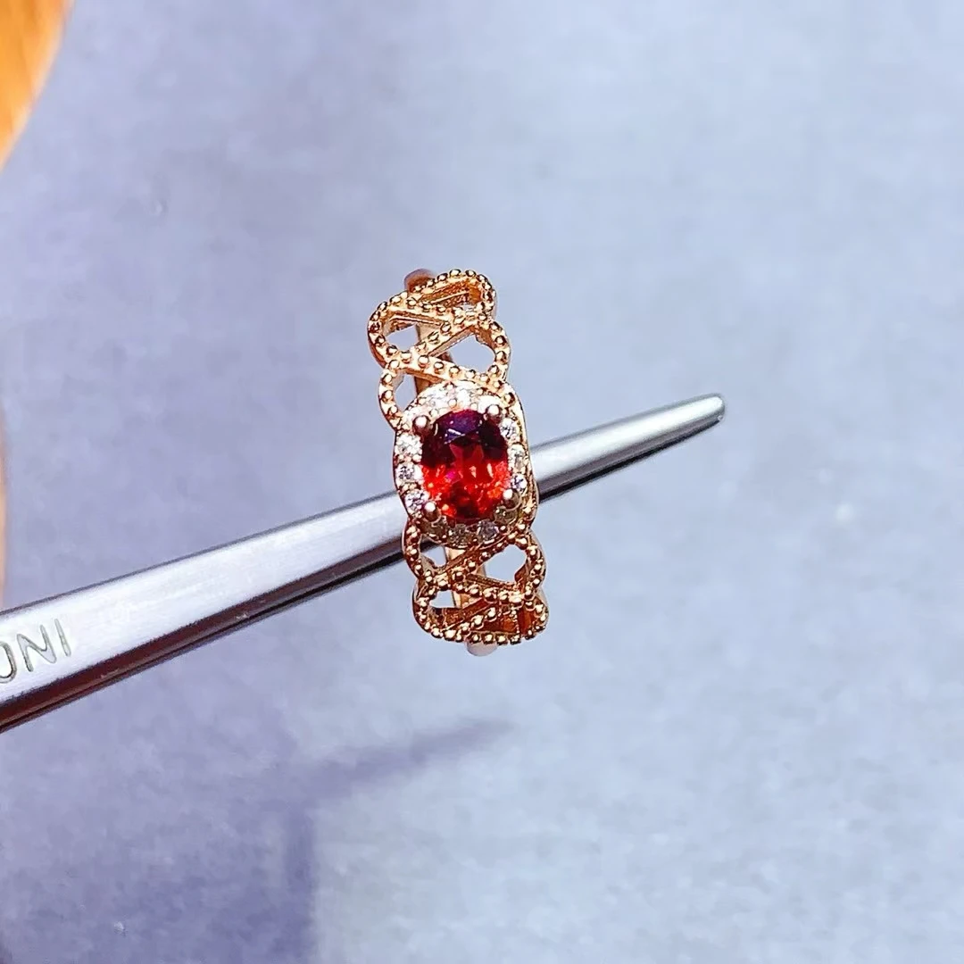 KJJEAXCMY High quality Simple Natural Garnet Ring S925 Silver Inlaid Elegant Simple Palace High-End Design Women's Jewelry
KJJEAXCMY High quality Simple Natural Garnet Ring S925 Silver Inlaid Elegant Simple Palace High-End Design Women's Jewelry