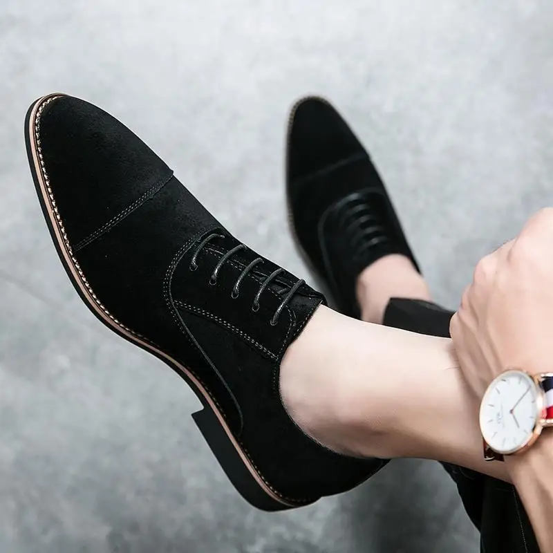 Mockassin Shoes Fashion Retro Men's Shoes Casual Business Wedding Office Designer Brock Shoes
Mockassin Shoes Fashion Retro Men's Shoes Casual Business Wedding Office Designer Brock Shoes