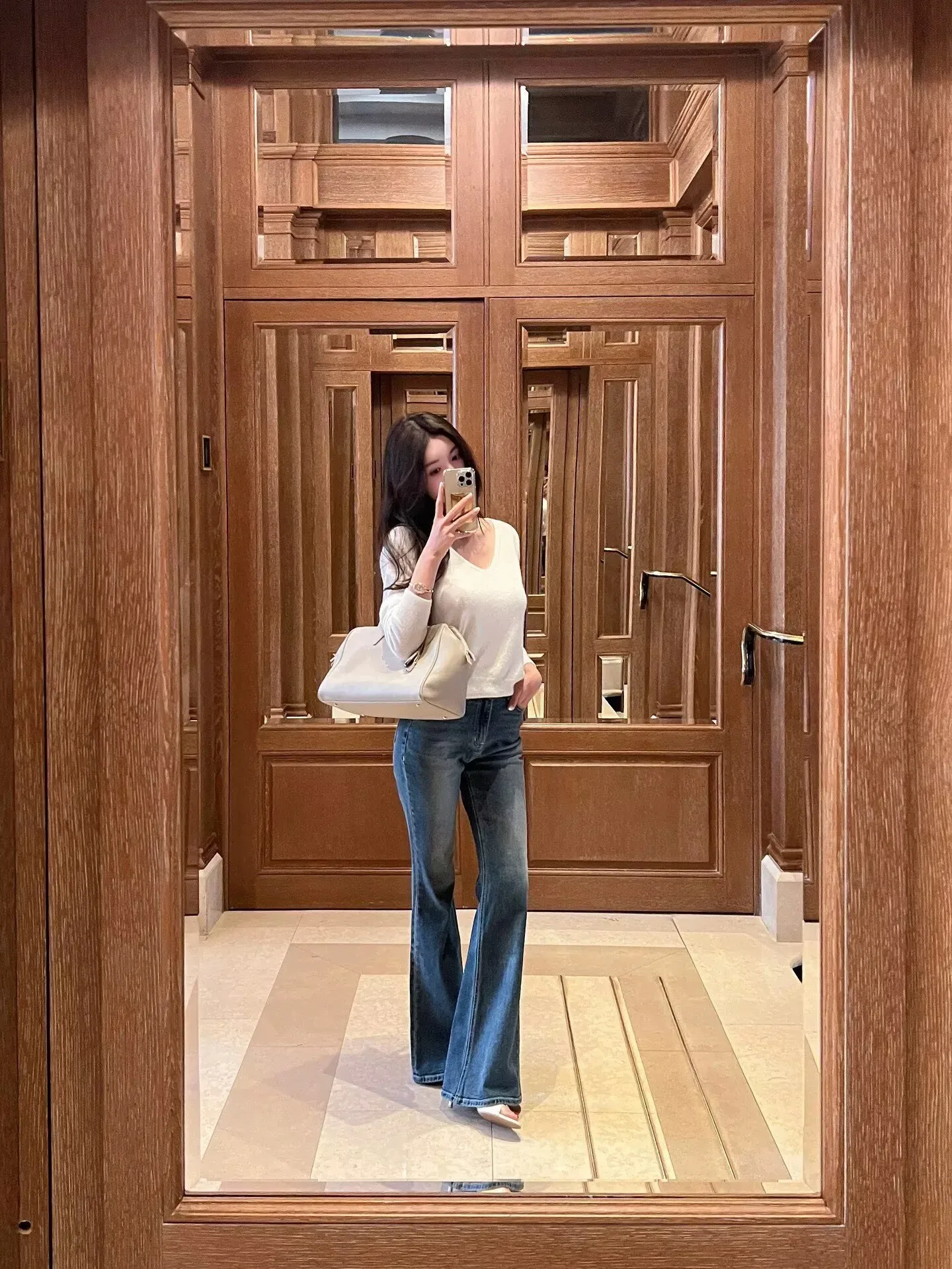 Waed Vintage Slim Fit Micro Flare Denim Jeans High Waist Hip Lifting Casual Long Pants Women's Autumn Winter New Sle
Waed Vintage Slim Fit Micro Flare Denim Jeans High Waist Hip Lifting Casual Long Pants Women's Autumn Winter New Sle
