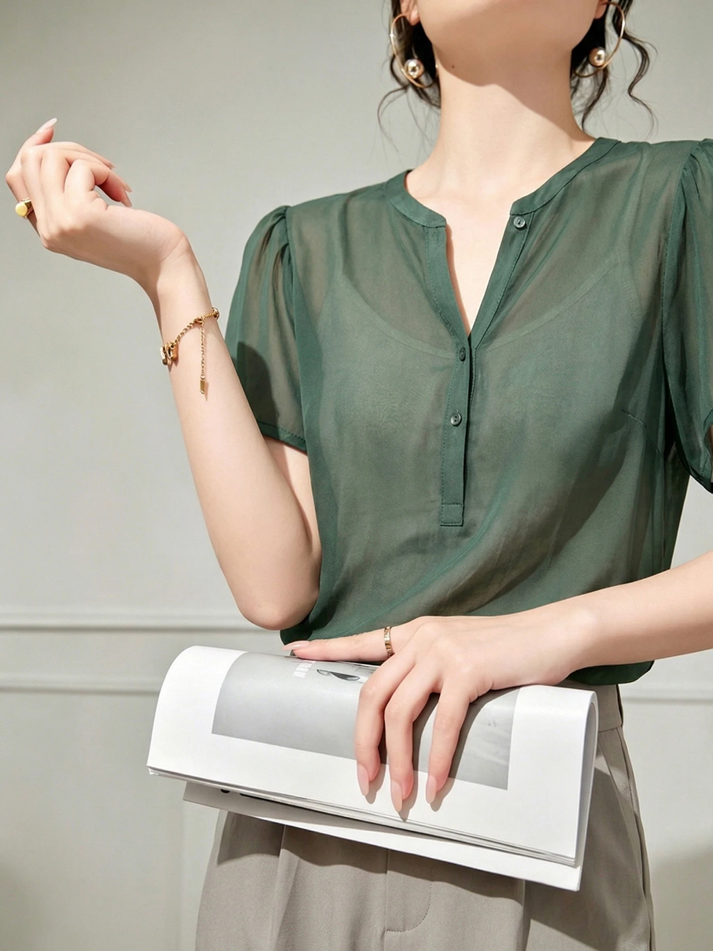 Korean Style Casual Commuter Fashion Short Sleeve Shirt Design Sensation Elegant New Model Summer Top Women
Korean Style Casual Commuter Fashion Short Sleeve Shirt Design Sensation Elegant New Model Summer Top Women