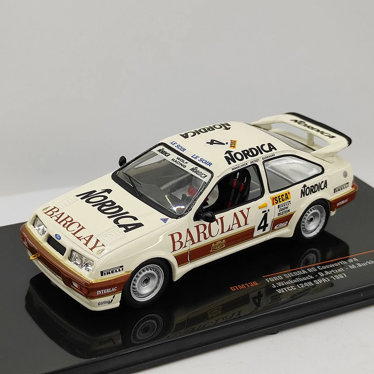 IXO масштаб 1:43 Ford SIERRA RS Cosworth # Модель автомобиля из 4-сплава 
IXO масштаб 1:43 Ford SIERRA RS Cosworth # Модель автомобиля из 4-сплава