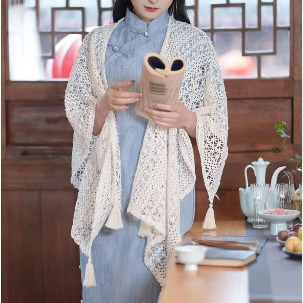 Thin Cheongsam Shawl Shawl Coats Ethnic Style Sun Protection Tassel Air-conditioned Shirt Sunscreen
Thin Cheongsam Shawl Shawl Coats Ethnic Style Sun Protection Tassel Air-conditioned Shirt Sunscreen