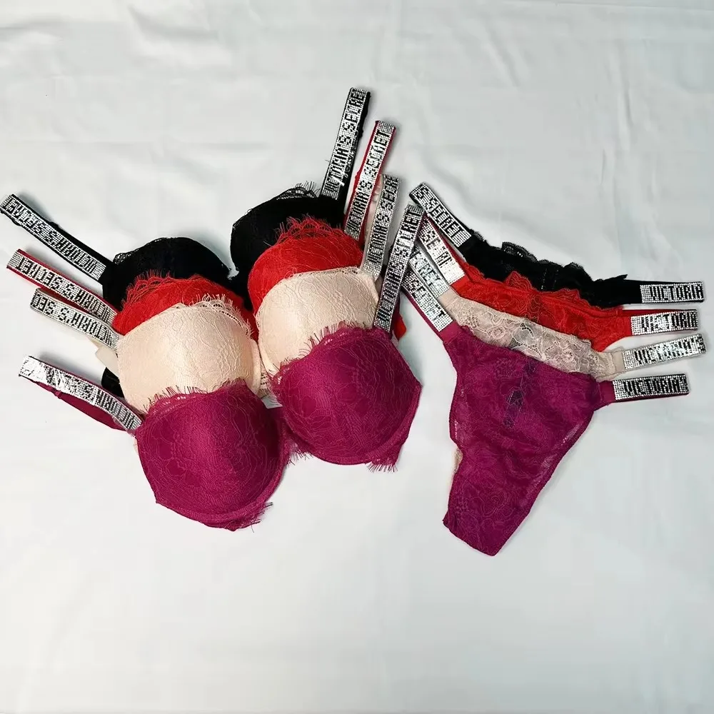 Victoria's Secret Breathable Gathered Padded New Soft Bra and Panty Set Classic Women's Lingerie Set Sexy Lace Trim Pattern
Victoria's Secret Breathable Gathered Padded New Soft Bra and Panty Set Classic Women's Lingerie Set Sexy Lace Trim Pattern