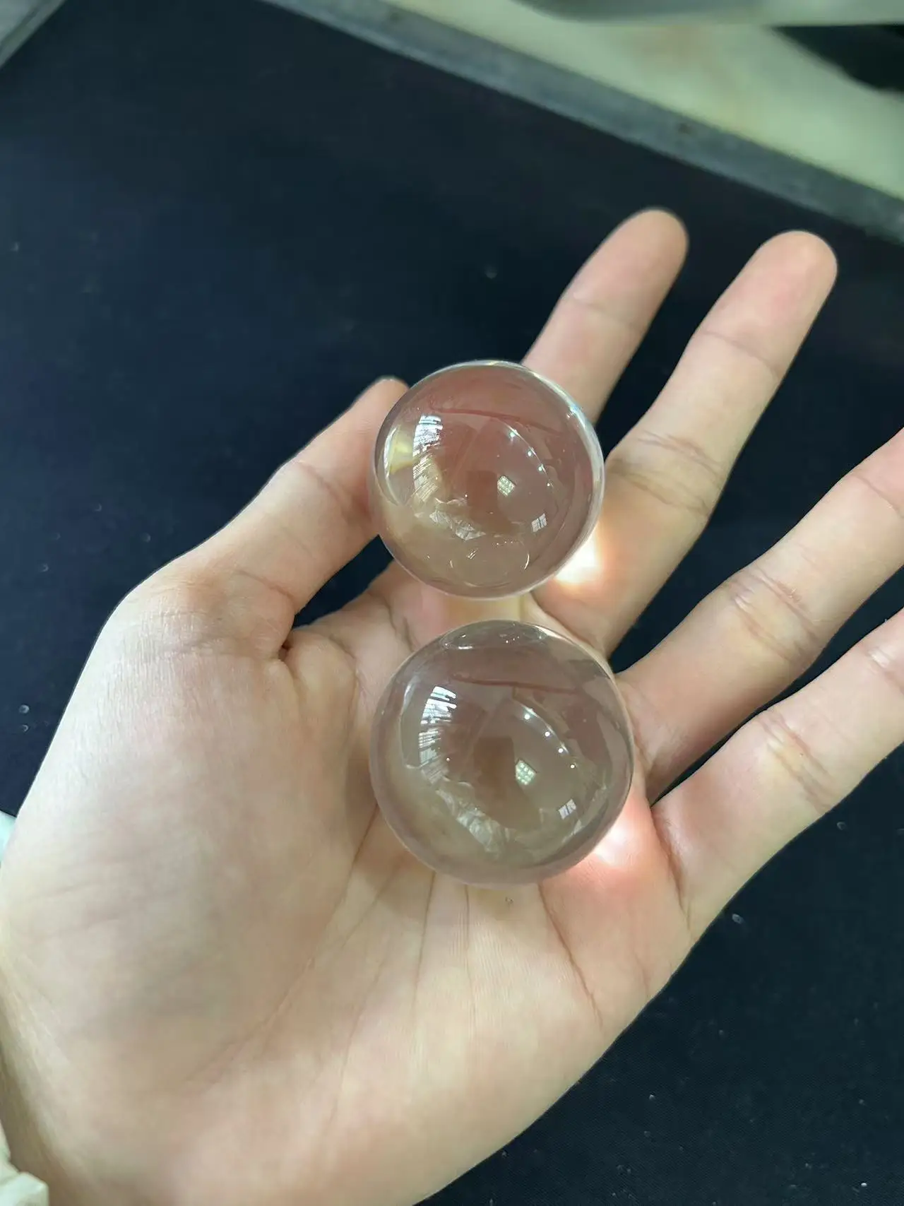 Sapphire white corundum beads 30mm non-porous round bead light bead hardness of 9 or more hand disc bead decoration products
Sapphire white corundum beads 30mm non-porous round bead light bead hardness of 9 or more hand disc bead decoration products