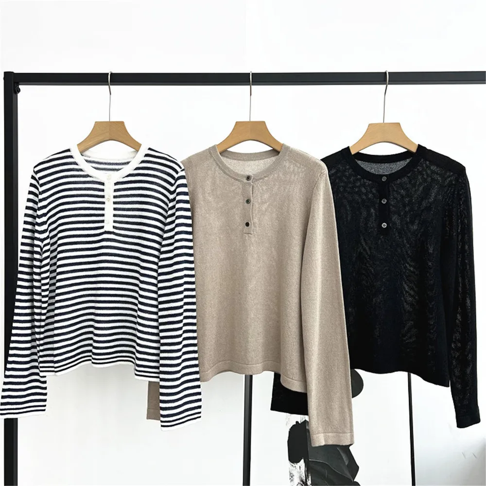 25 Summer New Women's Round Neck Button Long Sleeve Striped Loose Fit Knitted Top
25 Summer New Women's Round Neck Button Long Sleeve Striped Loose Fit Knitted Top
