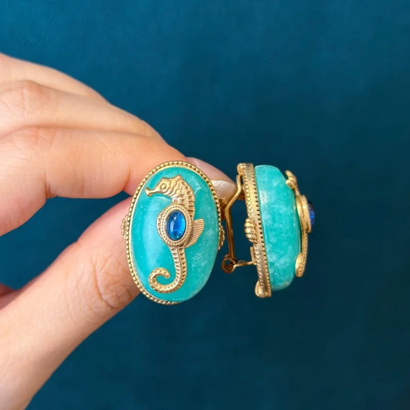 Vintage Blue Enamel Glass Seahorse Studs Earring Jewelry Designer For Woman Luxury Antique Gold Plated High Quality Wedding Gift
Vintage Blue Enamel Glass Seahorse Studs Earring Jewelry Designer For Woman Luxury Antique Gold Plated High Quality Wedding Gift