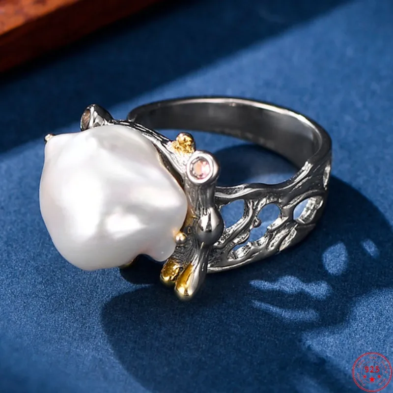 Женское кольцо из серебра S925 пробы с пресноводным жемчугом 
Женское кольцо из серебра S925 пробы с пресноводным жемчугом