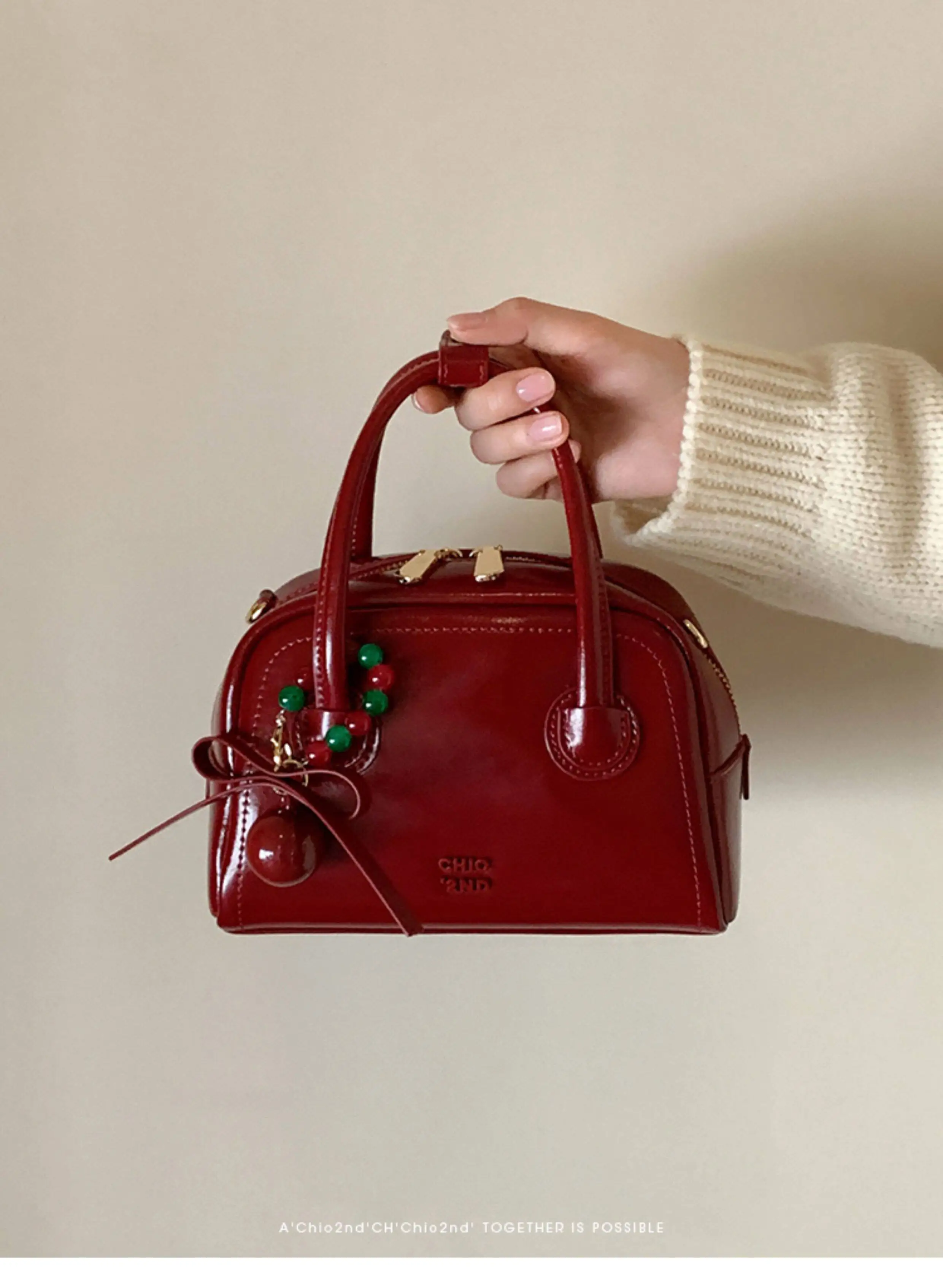 Fashion Luxury Shoulder Crossbody Bag High-End Genuine Leather Pillow Bag Large Capacity Premium Commuting Women's Handbag
Fashion Luxury Shoulder Crossbody Bag High-End Genuine Leather Pillow Bag Large Capacity Premium Commuting Women's Handbag