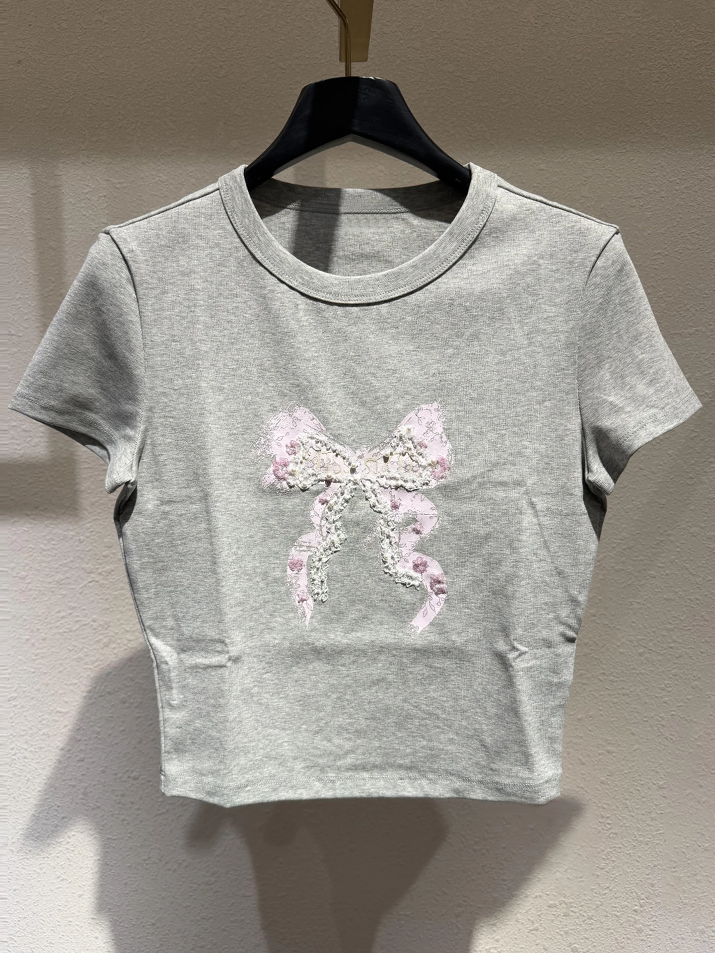 Summer Knot Print Beaded Short Fit T-Shirt Top Women's Premium Fashion Commute Style round Neck Sleeveless Casual
Summer Knot Print Beaded Short Fit T-Shirt Top Women's Premium Fashion Commute Style round Neck Sleeveless Casual