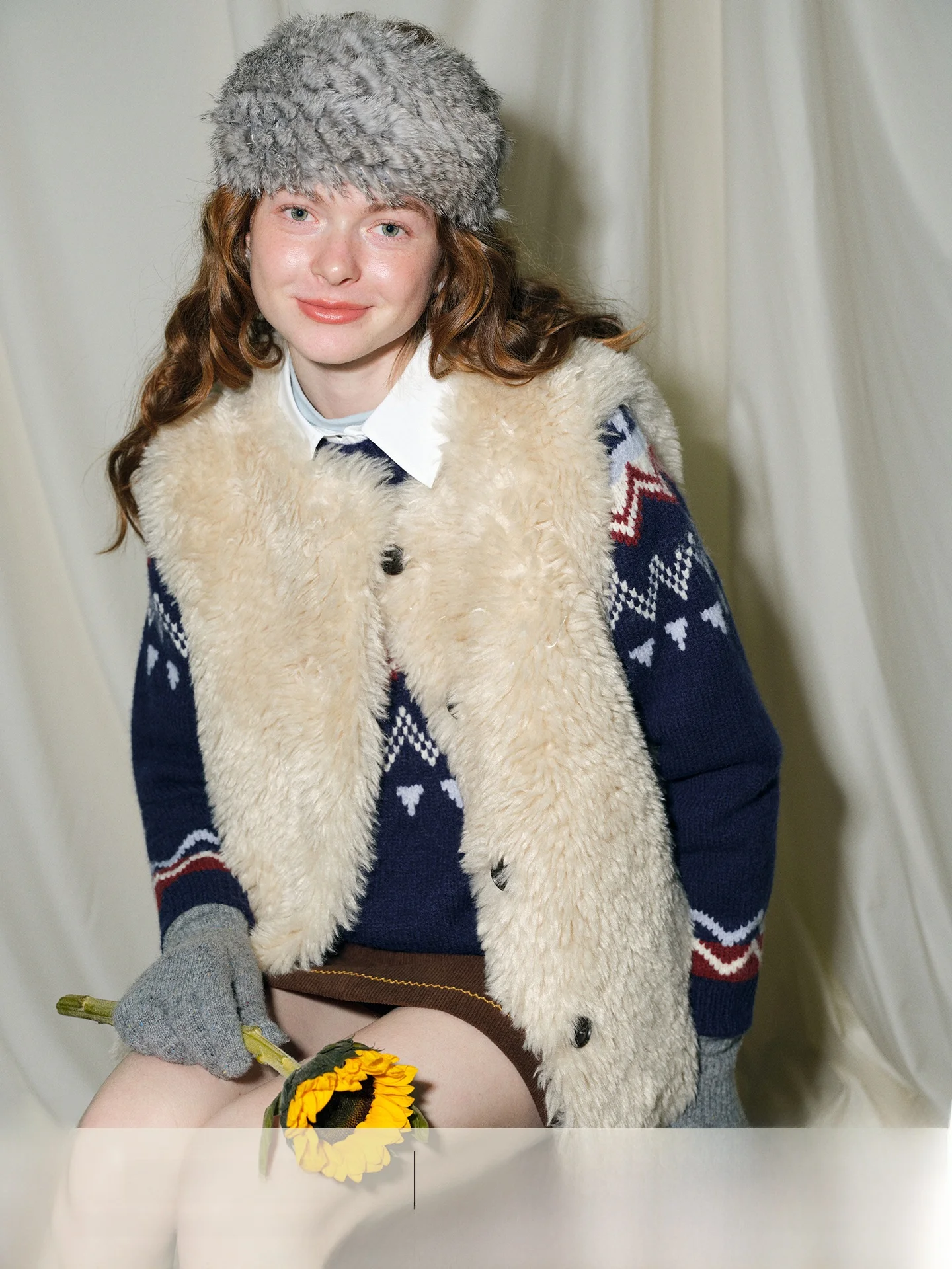 Rina Berry, однотонный свободный повседневный дизайн, простой универсальный базовый весенний нежный меховой жилет для поездок на работу, женская модная верхняя одежда
Rina Berry, однотонный свободный повседневный дизайн, простой универсальный базовый весенний нежный меховой жилет для поездок на работу, женская модная верхняя одежда