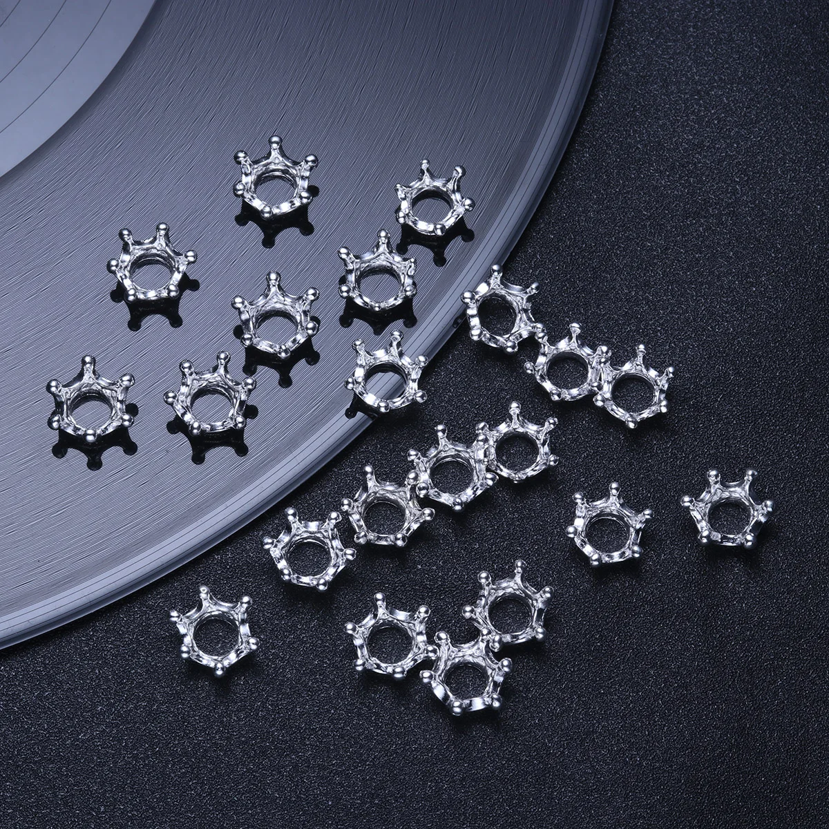 20 Pcs Crown Accessories Charms Jewelry Making Headdress Handmade Pendant Craft Supplies Durable Alloy Material DIY Project Toy
20 Pcs Crown Accessories Charms Jewelry Making Headdress Handmade Pendant Craft Supplies Durable Alloy Material DIY Project Toy