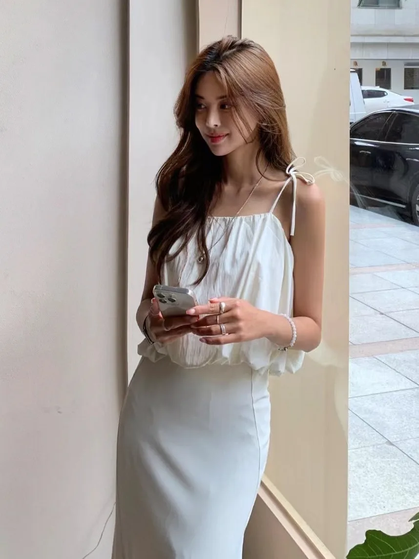 Cloudlike Light Mature Ele Women's Two-piece Set with Strap Vest High-waisted Bodycon Fi-tail Skirt Faionable Summer ...
Cloudlike Light Mature Ele Women's Two-piece Set with Strap Vest High-waisted Bodycon Fi-tail Skirt Faionable Summer ...