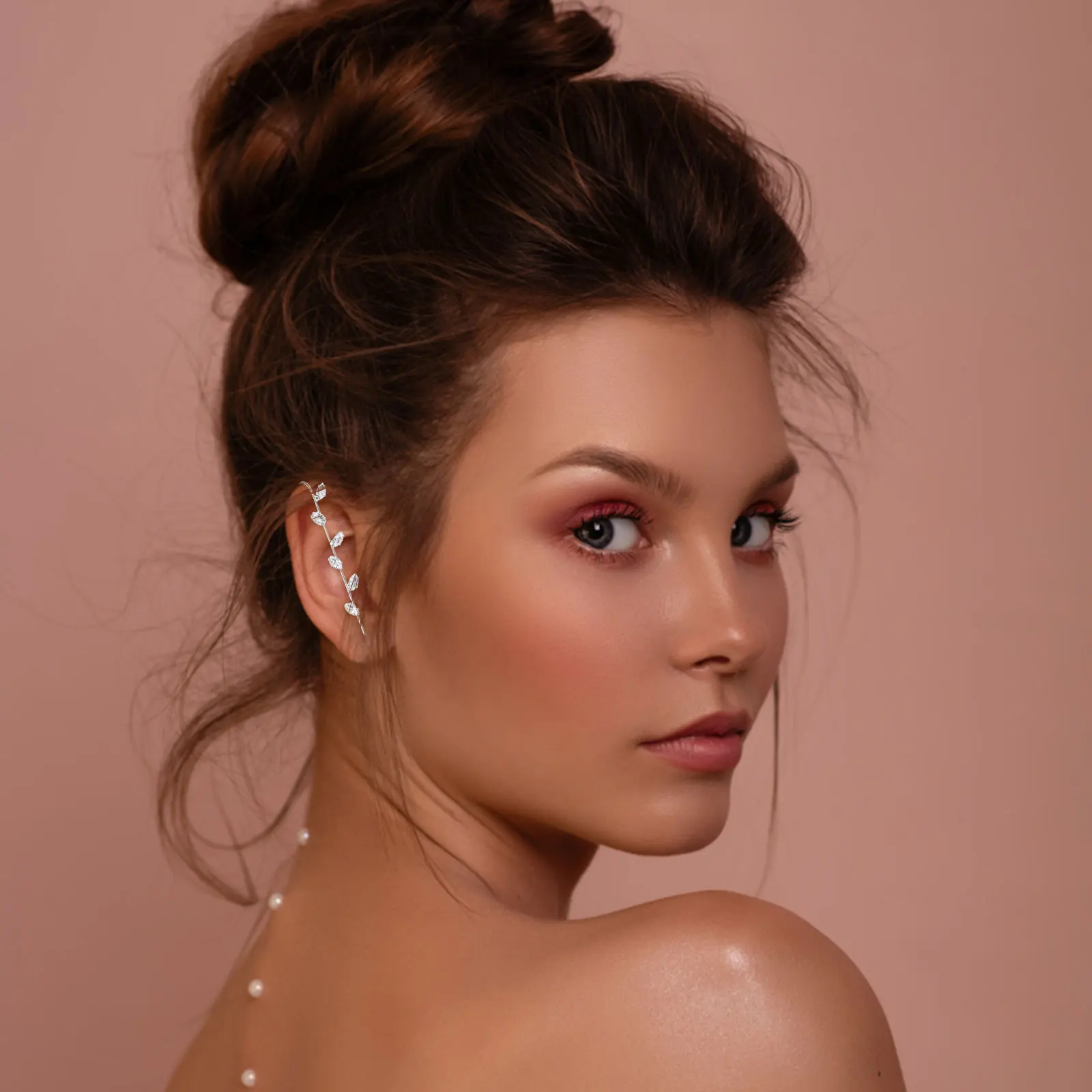 6pcs Rhinestones Ear Clip Cuff Hook Non Piercing Earrings For Women Fashion Jewelry Ear Clips Punk Style
6pcs Rhinestones Ear Clip Cuff Hook Non Piercing Earrings For Women Fashion Jewelry Ear Clips Punk Style