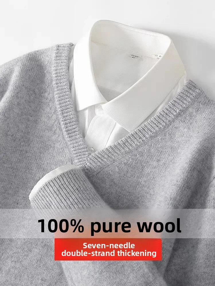Осенне-зимний утепленный мужской свитер из 100% чистой шерсти с V-образным вырезом, повседневный свободный деловой вязаный джемпер для молодежи и среднего возраста
Осенне-зимний утепленный мужской свитер из 100% чистой шерсти с V-образным вырезом, повседневный свободный деловой вязаный джемпер для молодежи и среднего возраста