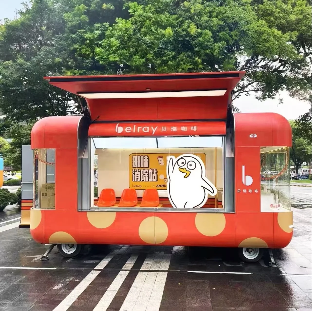 Customized Outdoor Commercial Mobile Electric Powered Coffee Ice Cream Beverage Food Truck Booth With Full Kitchen Equipment
Customized Outdoor Commercial Mobile Electric Powered Coffee Ice Cream Beverage Food Truck Booth With Full Kitchen Equipment