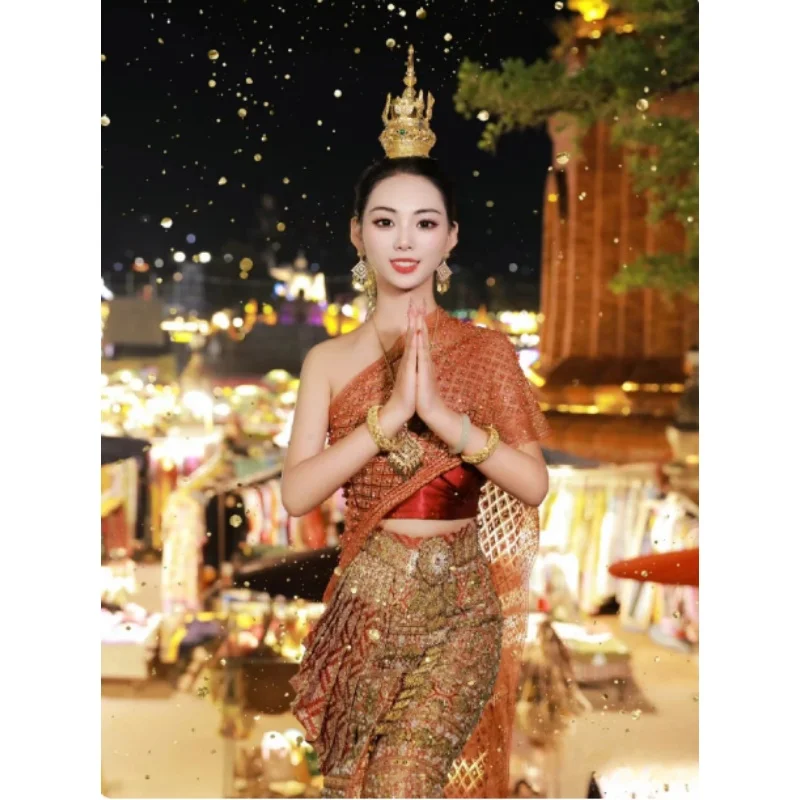 Thai Ethnic Style Trumpet Crown Gold Pagoda Stage Performance Headwear
Thai Ethnic Style Trumpet Crown Gold Pagoda Stage Performance Headwear