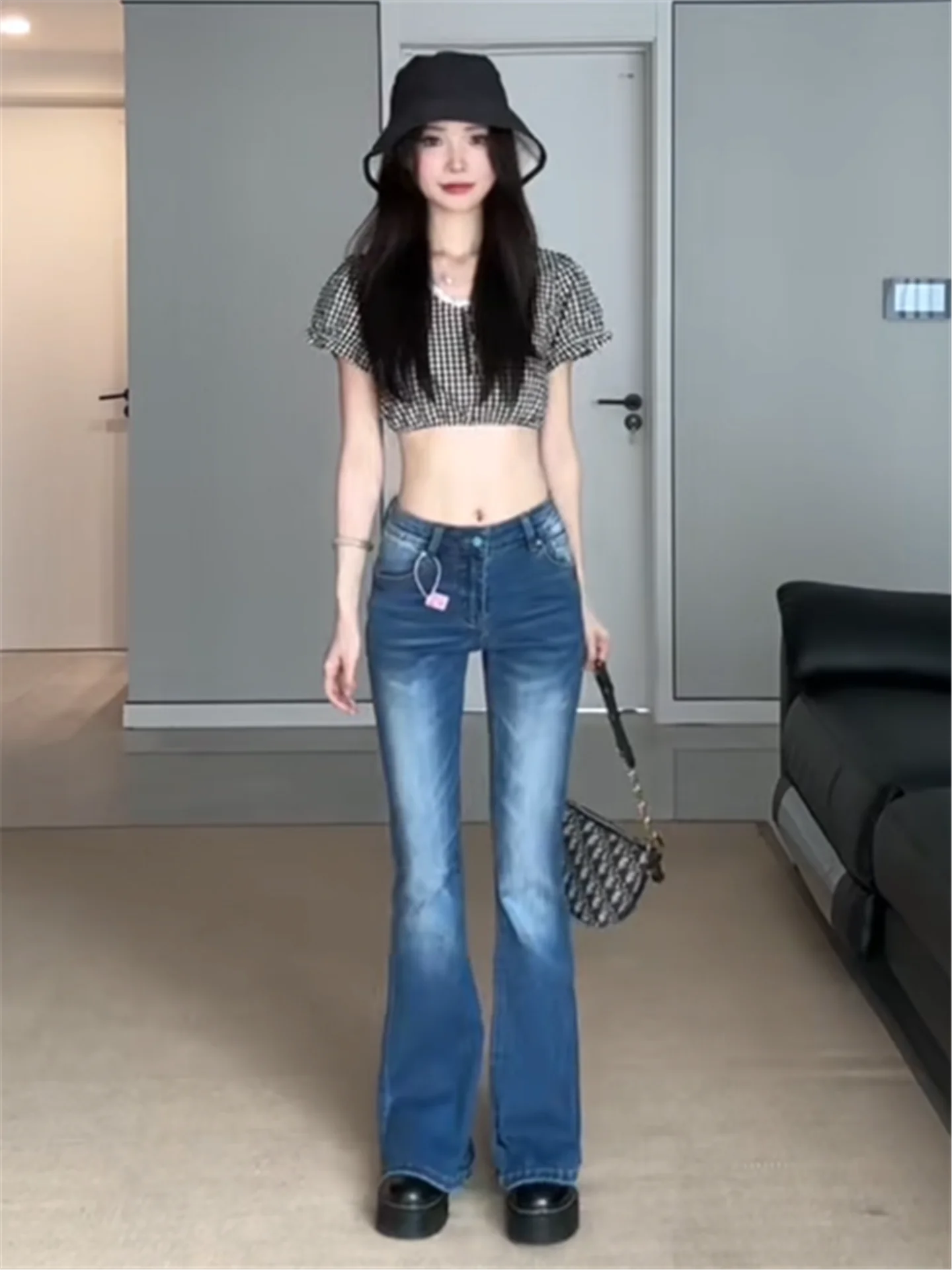 Retro American Vintage Hot Girl Low Waist Bell Bottom Jeans Women Summer Slimming Washed Floor Length Pants Cotton Casual
Retro American Vintage Hot Girl Low Waist Bell Bottom Jeans Women Summer Slimming Washed Floor Length Pants Cotton Casual