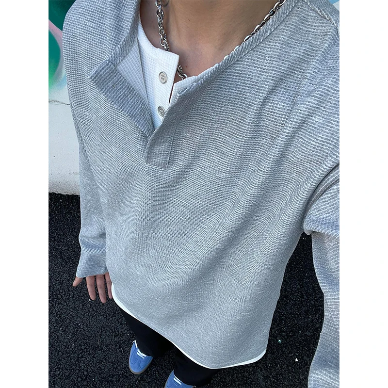American Retro Men's Long Sve Hoodie Fake Two-Piece Base irt Heavyweight Henry Collar T-irt Casual Loose Fit Autumn
American Retro Men's Long Sve Hoodie Fake Two-Piece Base irt Heavyweight Henry Collar T-irt Casual Loose Fit Autumn