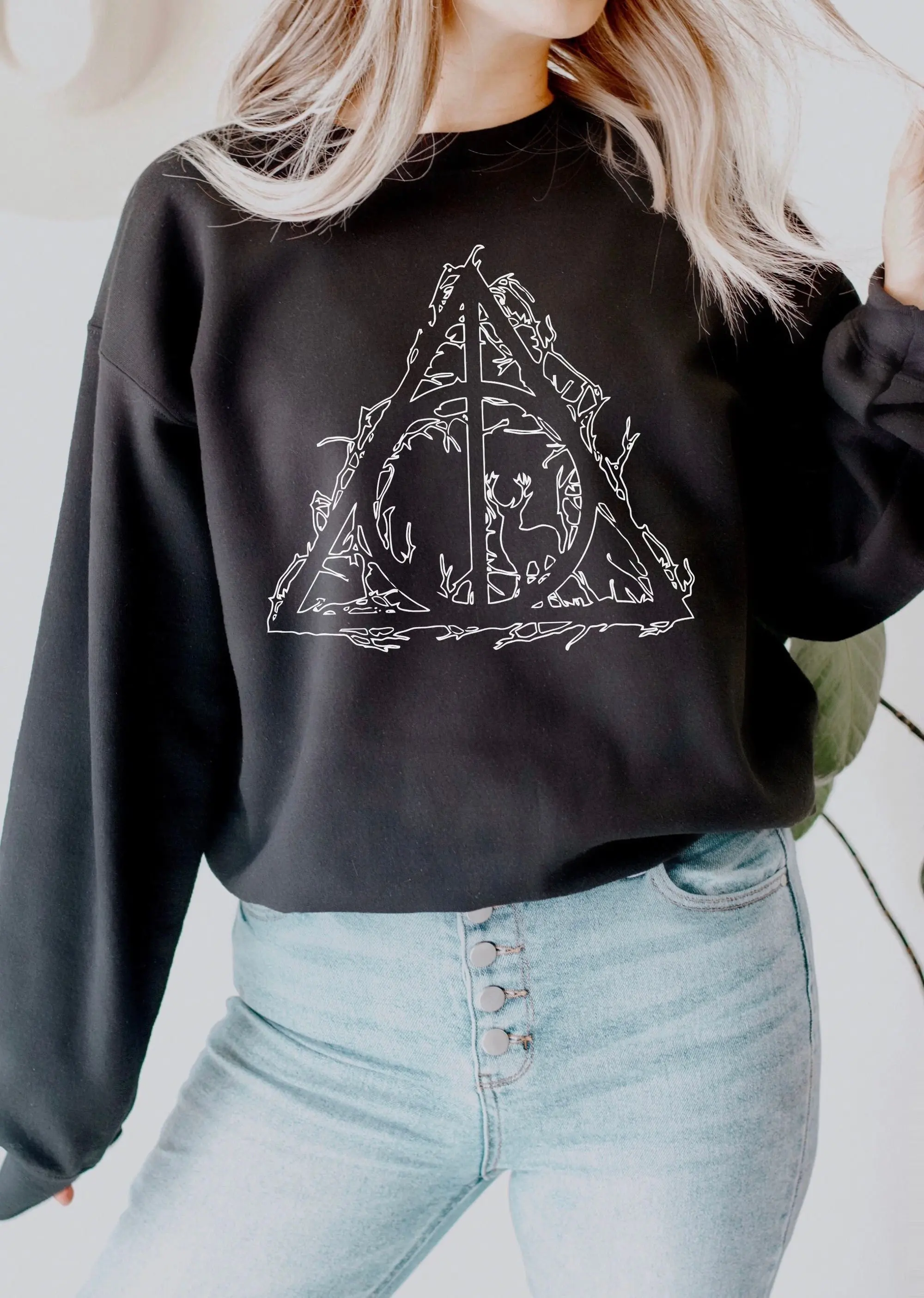 2024 New Hot Sale Art Simple Female Sweatshirt Vintage Classy Dark Academy Badge Print Women Clothes Elegance Fashion Girl Tops
2024 New Hot Sale Art Simple Female Sweatshirt Vintage Classy Dark Academy Badge Print Women Clothes Elegance Fashion Girl Tops